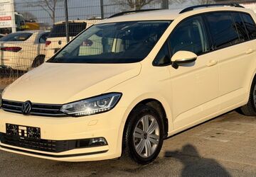 VW Touran 179.000 km 17.900 &euro; Stapelfeld bei Hamburg 22145