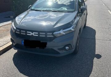 Dacia Sandero 10.000 km 15.900 &euro; Hamburg 21037
