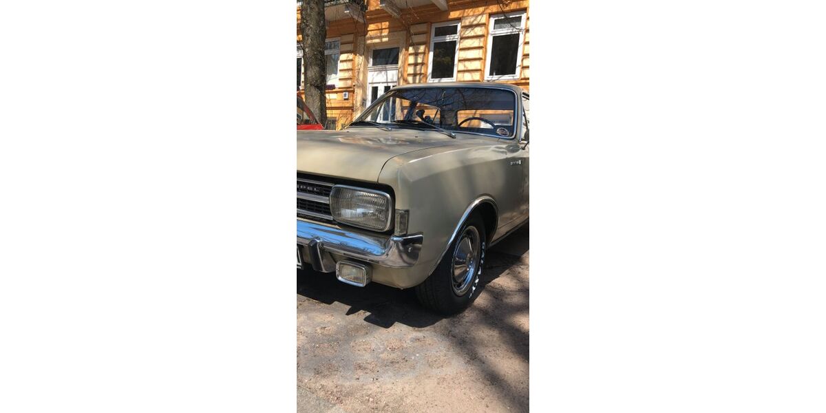Opel Rekord 150.000 km 9.500 &euro; Hamburg 20251