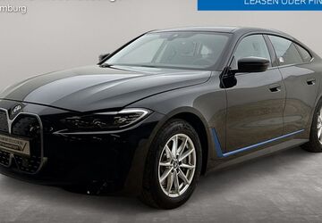 BMW i4 11.729 km 35.795 &euro; Barsbüttel bei Hamburg 22885