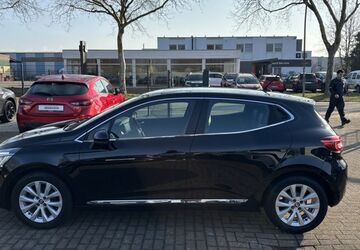 Renault Clio 62.000 km 14.990 &euro; Buxtehude 21614