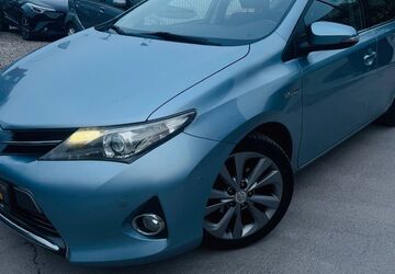 Toyota Auris 86.000 km 12.800 &euro; Hamburg 20537