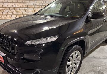 Jeep Cherokee 106.000 km 11.999 &euro; Hamburg 21079