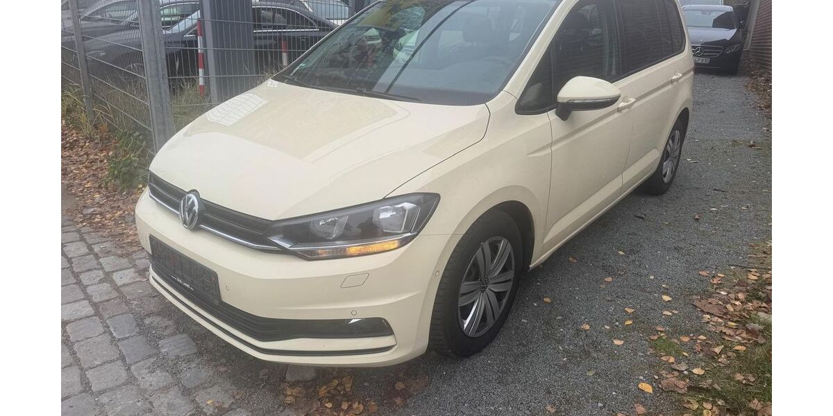 VW Touran 367.000 km 7.499 &euro; Hamburg 22113