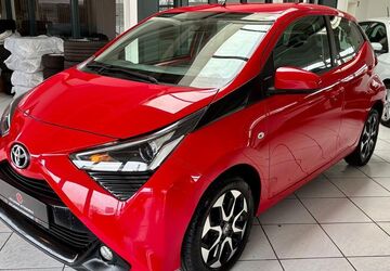 Toyota Aygo (X) 74.350 km 9.799 &euro; Buxtehude 21614