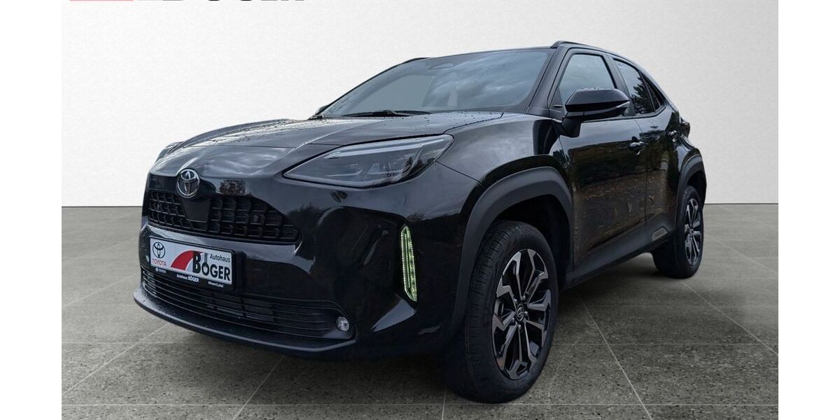 Toyota Yaris Cross 28.000 km 23.990 &euro; Winsen 21423