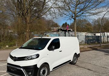 Toyota Proace (Verso) 103.193 km 11.900 &euro; HAMBURG 22113