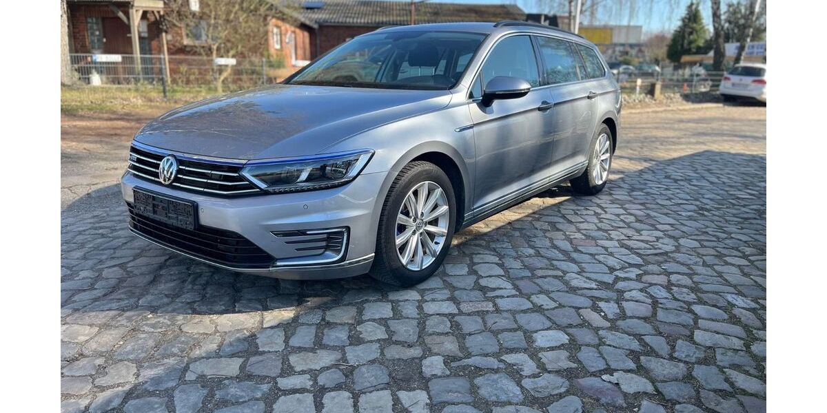 VW Passat Variant 321.418 km 7.900 &euro; Hamburg OT Hamm 20537