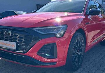 Audi Q8 e-tron 35.190 km 52.950 &euro; Hamburg 22047