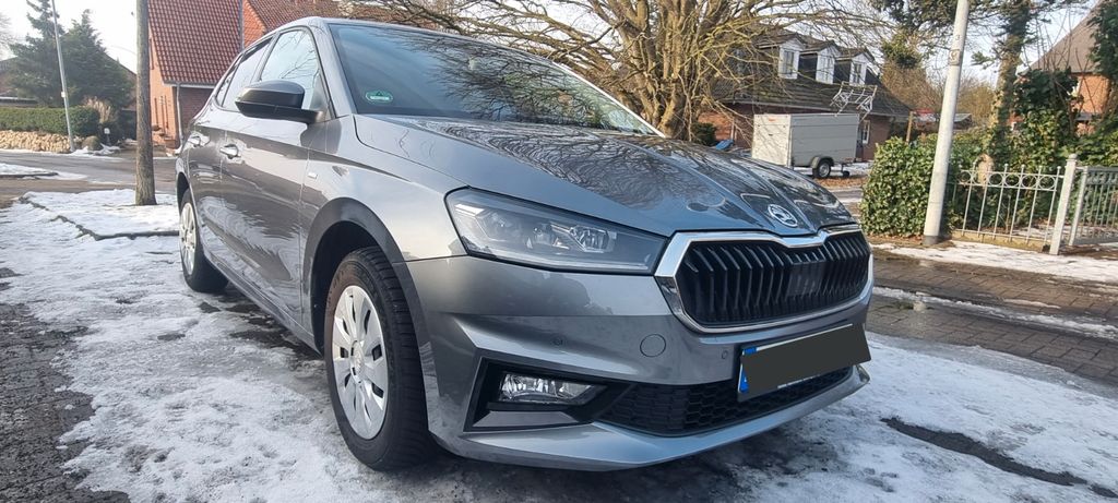 Skoda Fabia 27.155 km 15.350 &euro; Henstedt-Ulzburg 24558
