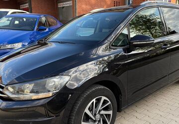 VW Touran 224.000 km 10.999 &euro; Geesthacht (bei Hamburg) 21502