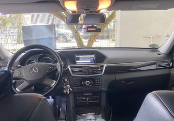 Mercedes-Benz E 350 189.000 km 10.500 &euro; Hamburg 22115