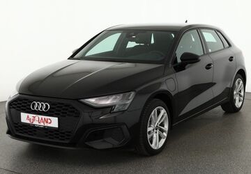 Audi A3 54.428 km 26.890 &euro; Hamburg 22761