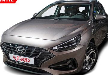 Hyundai i30 12.813 km 22.990 &euro; Hamburg 22761