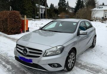 Mercedes-Benz A 180 62.000 km 13.950 &euro; Hamburg 22393