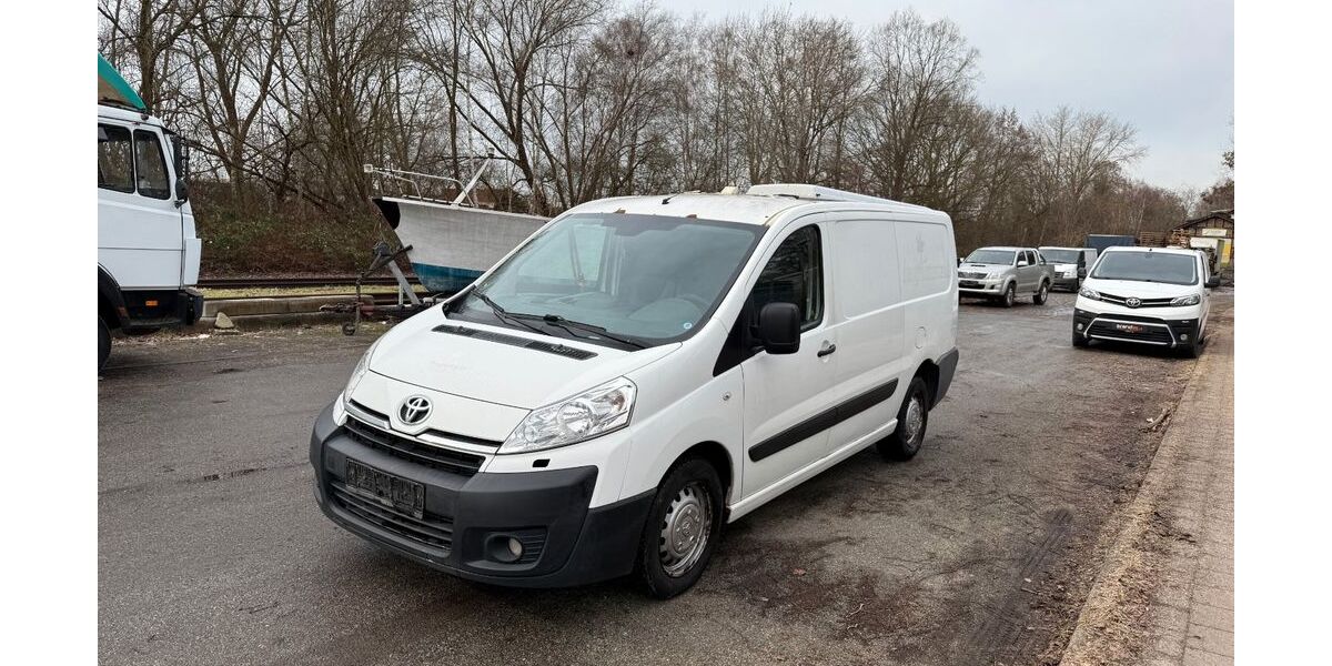Toyota Proace (Verso) 236.751 km 4.700 &euro; HAMBURG 22113