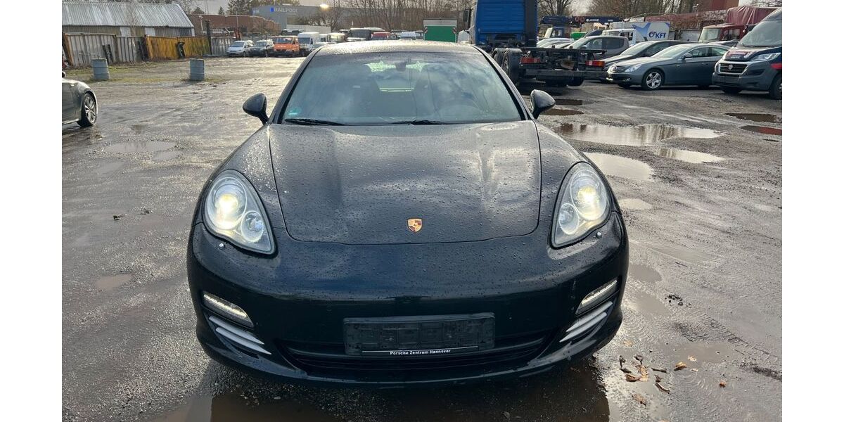 Porsche Panamera 276.862 km 16.990 &euro; Hamburg 22113