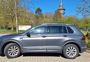 VW Tiguan 75.900 km 22.300 &euro; Pinneberg 25421