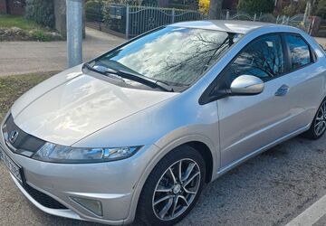 Honda Civic 120.000 km 9.979 &euro; Hamburg 22145