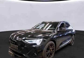 Audi e-tron 33.872 km 35.950 &euro; Hamburg 22047