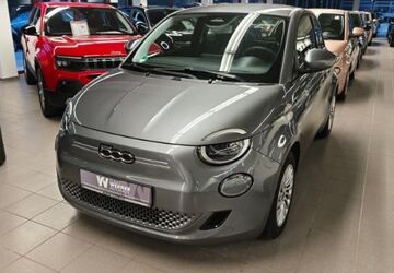 Fiat 500e 22.900 km 17.450 &euro; Hamburg 22525
