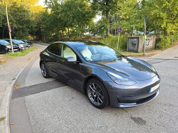 Gebrauchte Tesla Model 3