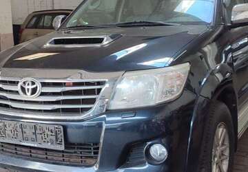 Toyota Hilux 305.105 km 12.900 &euro; Hamburg 20537
