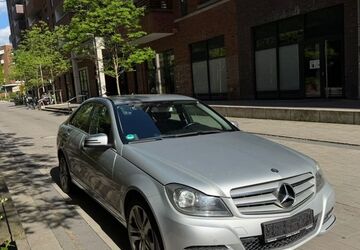 Mercedes-Benz C 180 221.000 km 8.999 &euro; Hamburg 20097