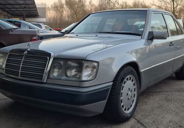 Mercedes-Benz 230 254.788 km 4.799 &euro; Hamburg 22145