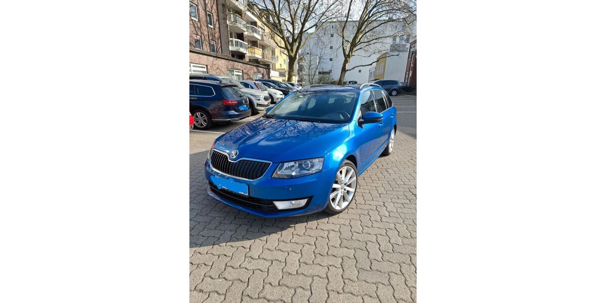 Skoda Octavia 151.835 km 12.990 &euro; Hamburg 20253
