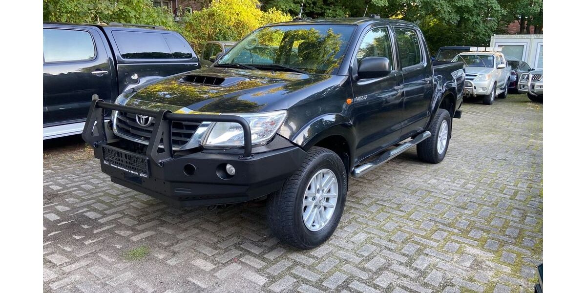 Toyota Hilux 164.000 km 14.500 &euro; Hamburg 20535