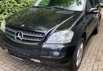 Mercedes-Benz ML 350 213.596 km 8.450 &euro; Hamburg 22459