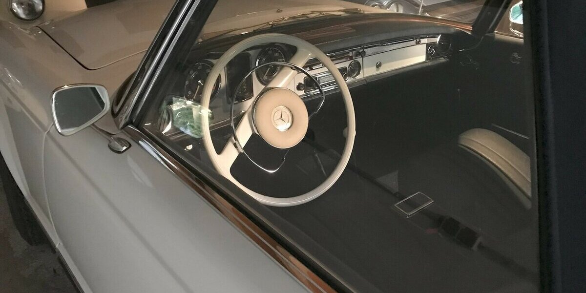 Mercedes-Benz 230 SL Pagode W113 65.000 km 69.999 &euro; Hamburg 22339