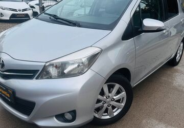 Toyota Yaris 75.000 km 9.900 &euro; Hamburg 20537