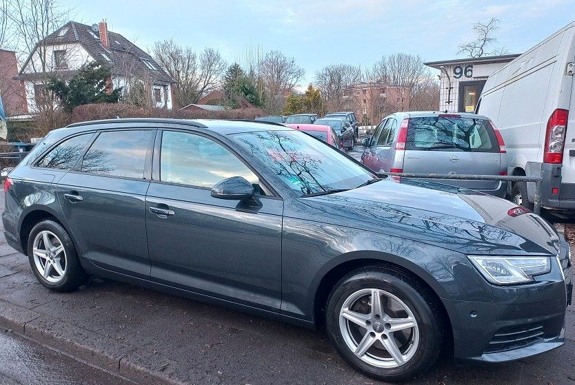 Audi A4 122.602 km 16.950 &euro; Hamburg 21031