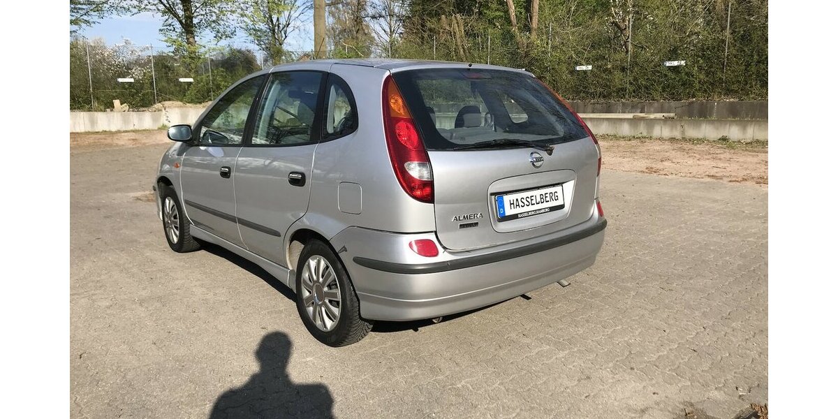 Nissan Almera Tino Luxury 189.500 km 1.999 &euro; Hamburg 22339