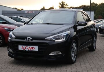 Hyundai i20 39.844 km 13.950 &euro; Hamburg 22761