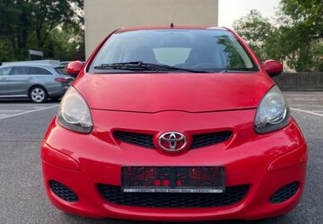 Toyota Aygo (X) 82.487 km 3.800 &euro; Hamburg 22049