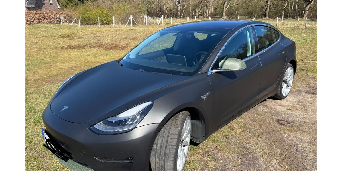 Tesla Model 3 115.900 km 23.250 &euro; Quickborn 25451