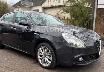 Alfa Romeo Giulietta 218.004 km 6.000 &euro; Norderstedt 22850