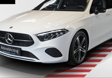 Mercedes-Benz A 180 8.000 km 32.998 &euro; Hamburg 21029