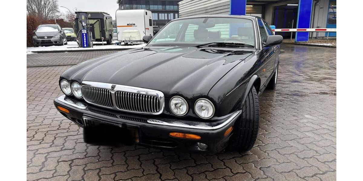 Jaguar XJ 153.000 km 9.900 &euro; Pinneberg 25421