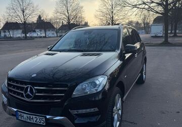 Mercedes-Benz ML 250 225.000 km 14.590 &euro; Hamburg 22607