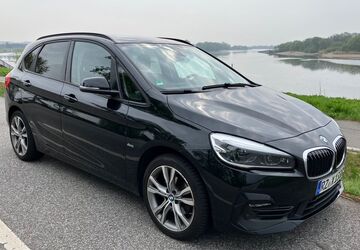 BMW 220 Active Tourer 84.347 km 16.500 &euro; Escheburg 21039