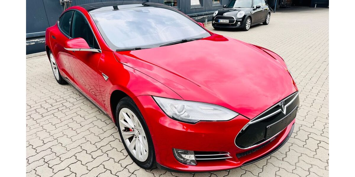 Tesla Model S 169.500 km 22.999 &euro; Geesthacht 21502