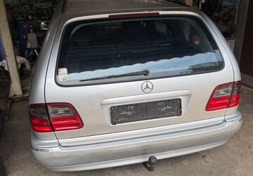 Mercedes-Benz E 220 276.000 km 3.500 &euro; Hamburg 22453