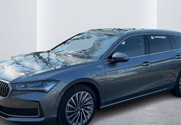 Skoda Superb 12.734 km 43.888 &euro; Hamburg 22303