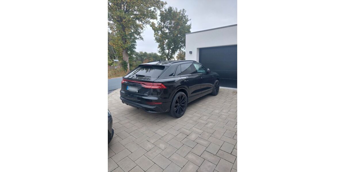 Audi Q8 45.500 km 74.800 &euro; Hamburg 22453