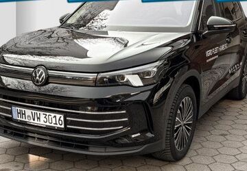 VW Tiguan 1.890 km 56.888 &euro; Hamburg 22303