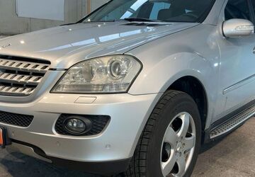 Mercedes-Benz ML 320 199.000 km 9.990 &euro; Hamburg 22043